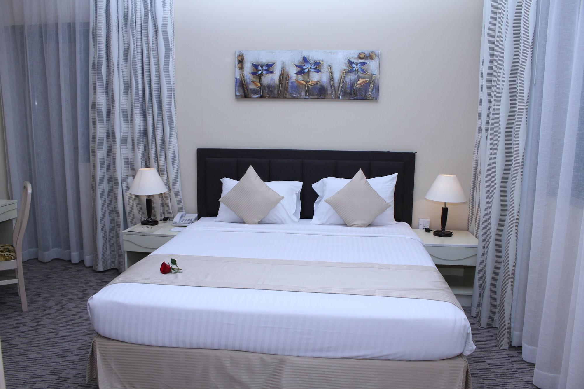 Wescott Pearl Hotel Apartments Dubai Exteriör bild