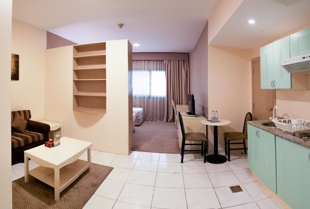 Wescott Pearl Hotel Apartments Dubai Exteriör bild